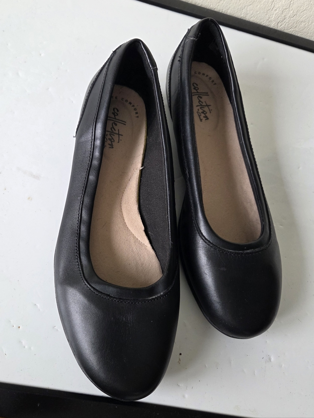 Clarks Women’s Black Ballet Flats